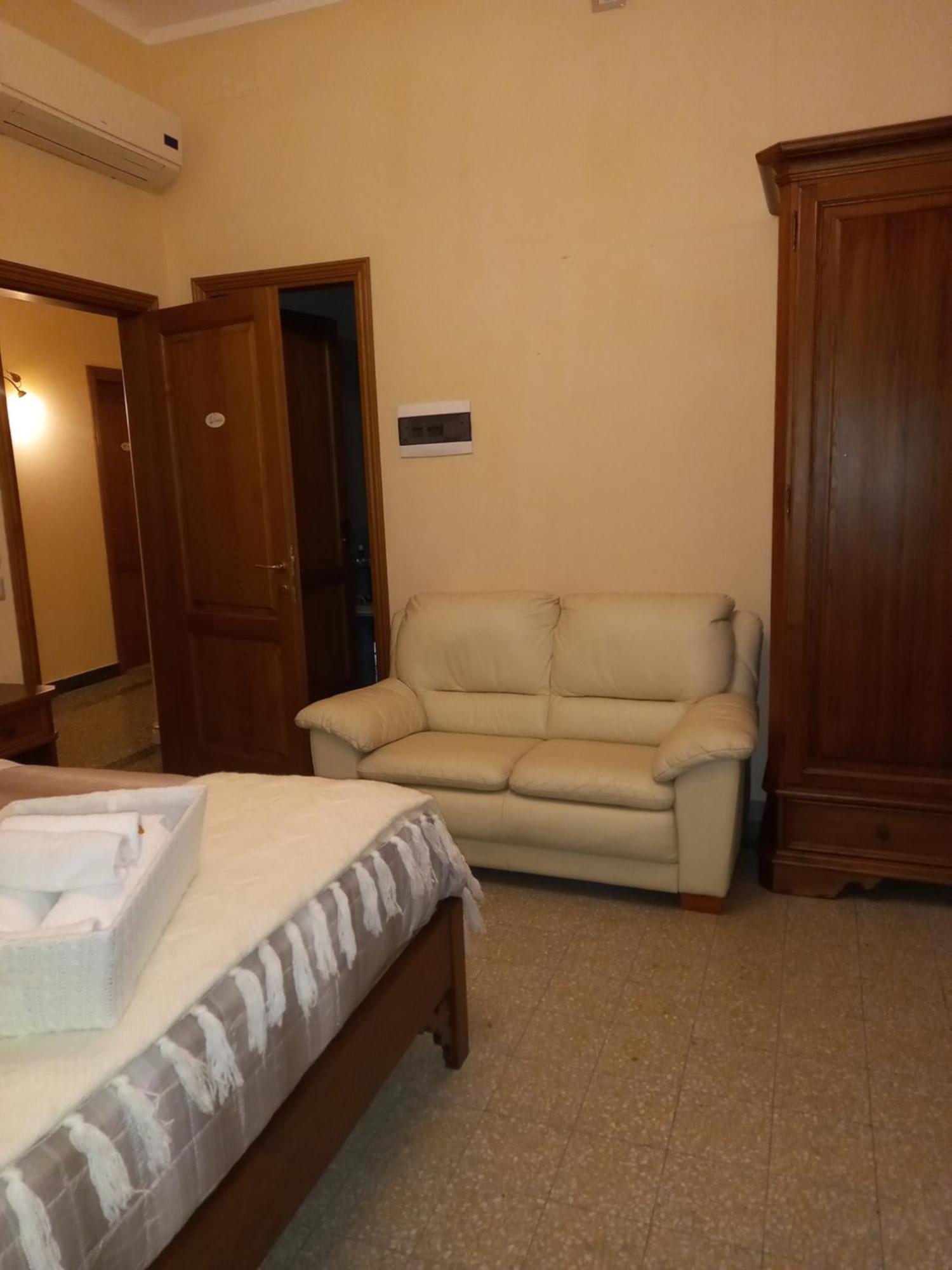 Bnb Villa Melany Vicino Centro 卢卡 客房 照片