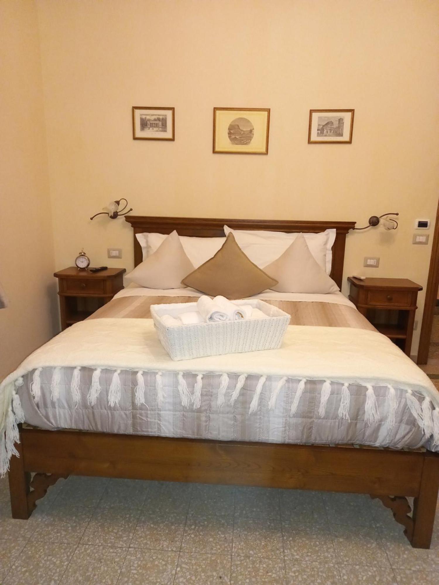 Bnb Villa Melany Vicino Centro 卢卡 客房 照片
