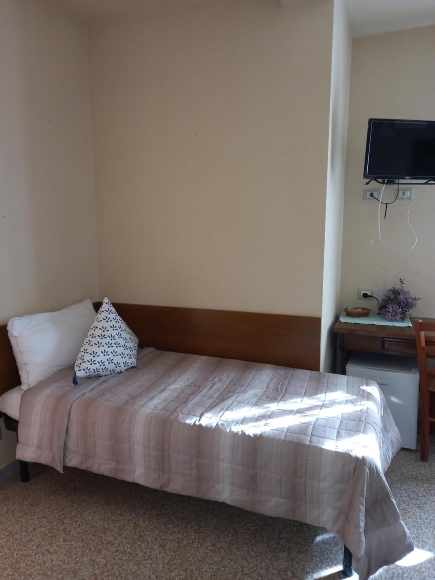 Bnb Villa Melany Vicino Centro 卢卡 客房 照片